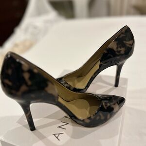 Ann Taylor Tessa Tort Pumps